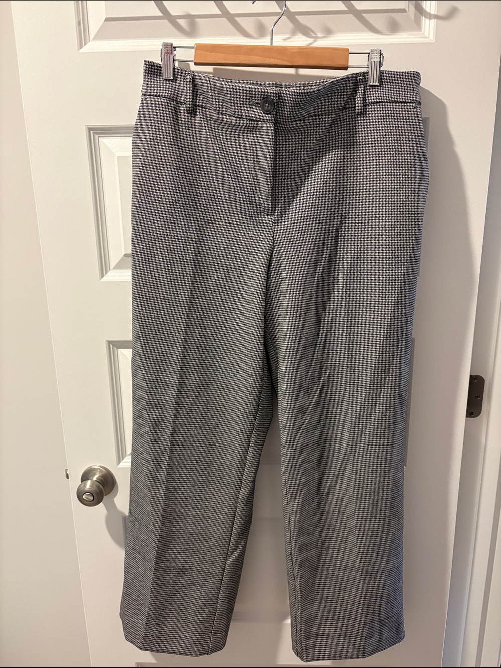Like New! Wide-Leg Pants in Tiny Hounds Tooth Pattern
